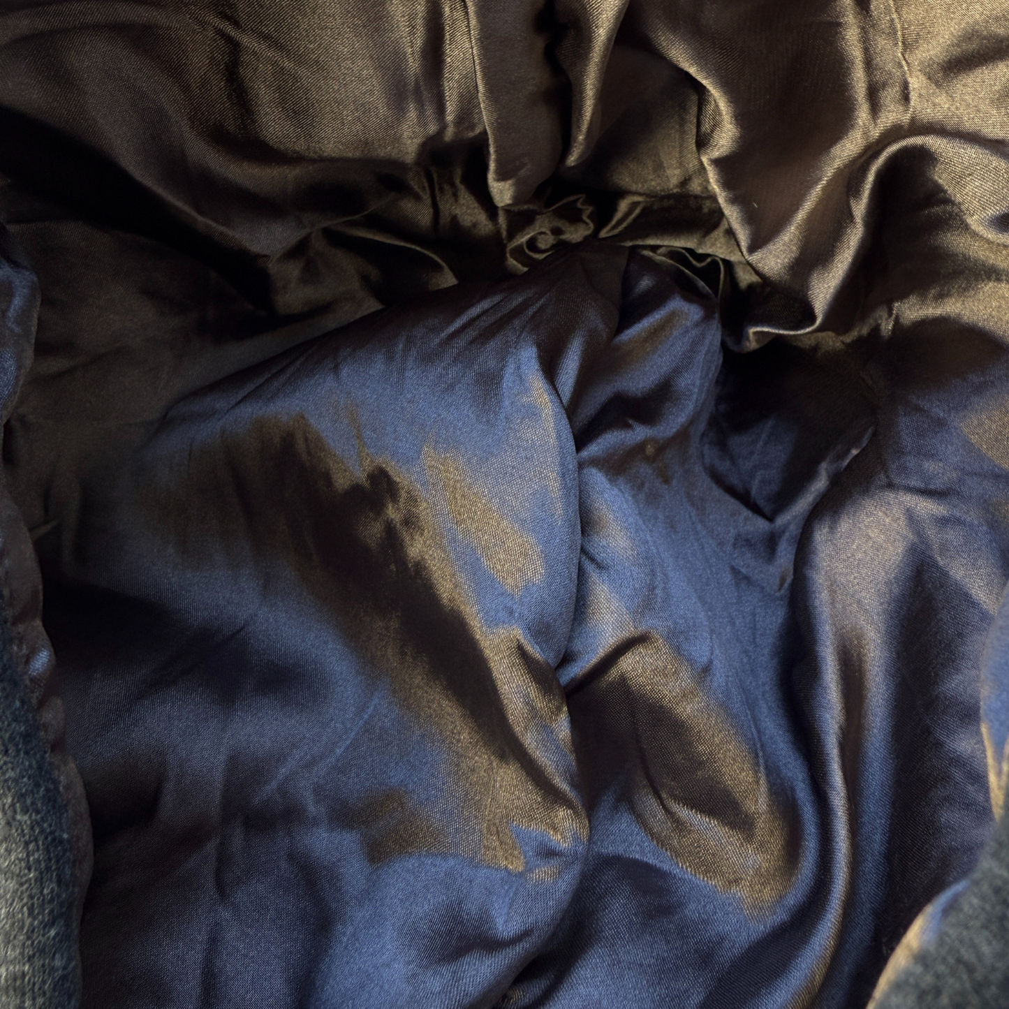 STATEMENT HOODIE